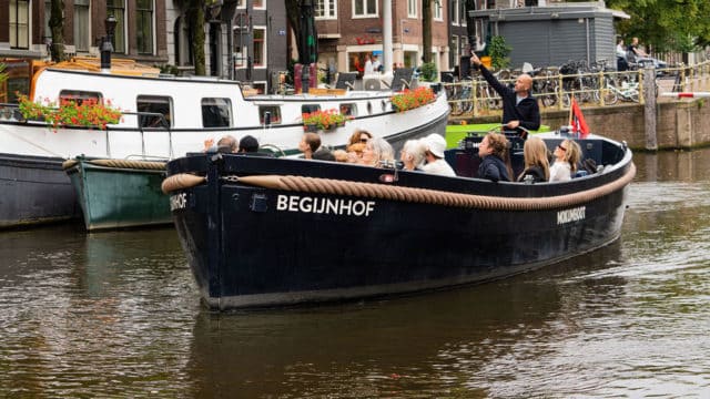 Canal cruise winter